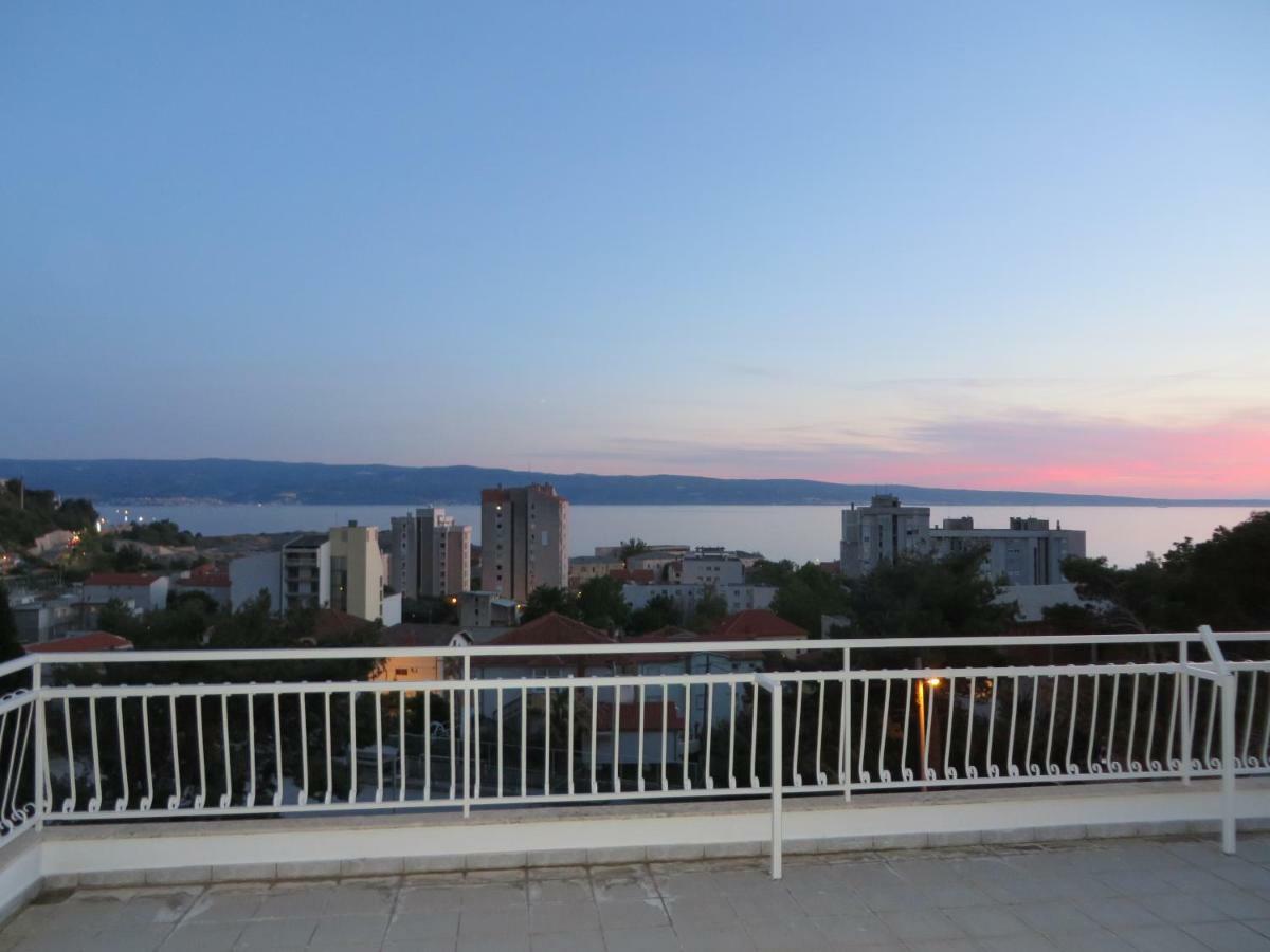 Apartmani Raos Dugi Rat Exterior photo